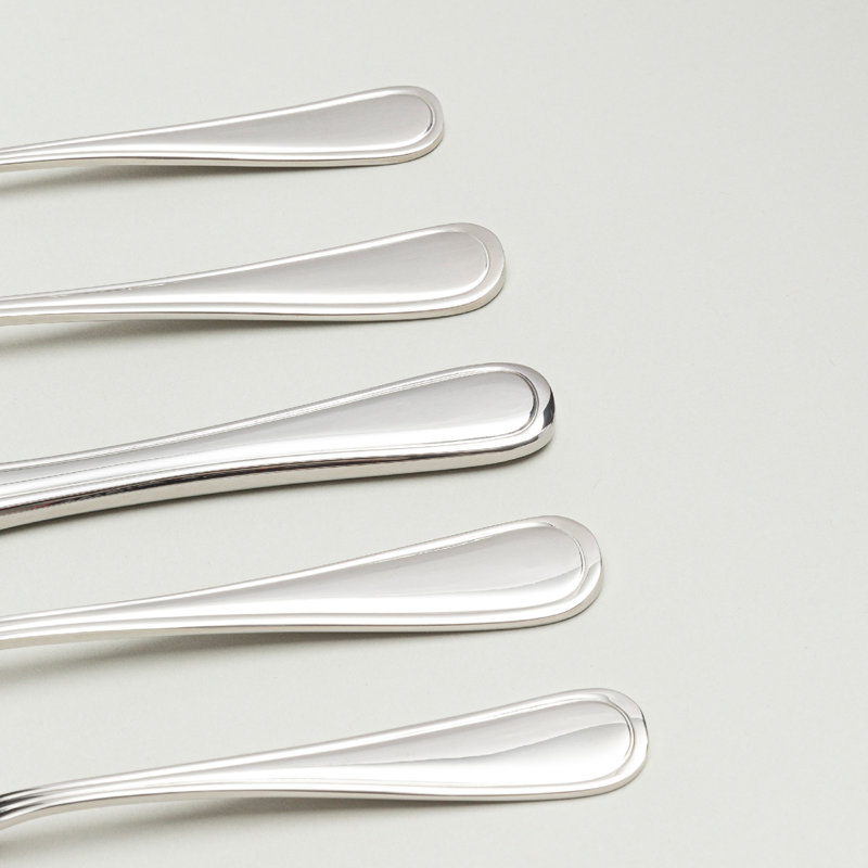Over&back Classic 18/8 Flatware Set - Service for 4