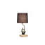 Matériau en polyrésine d'une lampe de table moderne de 20,5 po en forme de lecteur (assise sur une pile de livres grise)