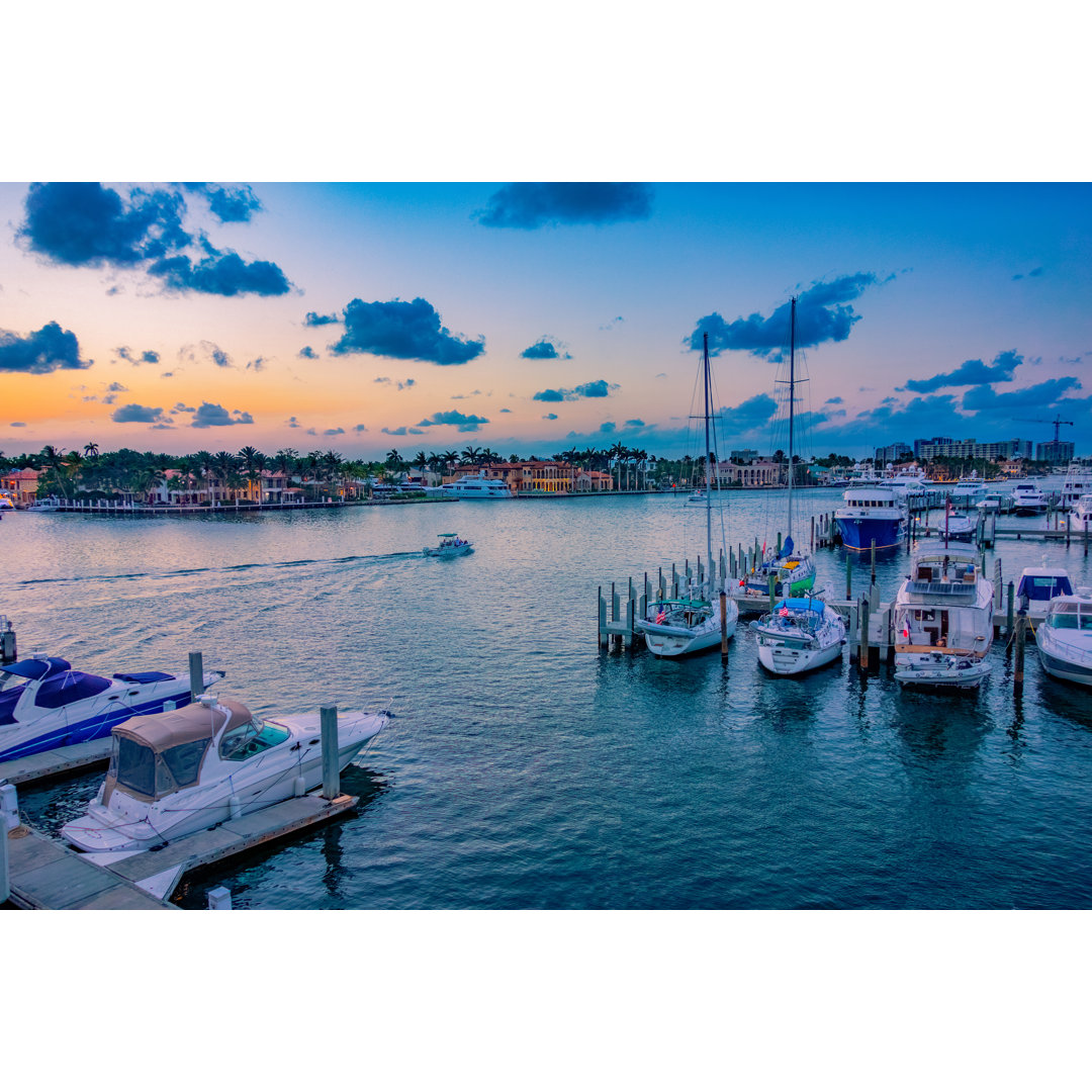 Boote in Fort Lauderdale von Ron und Patty Thomas - Leinwandbild