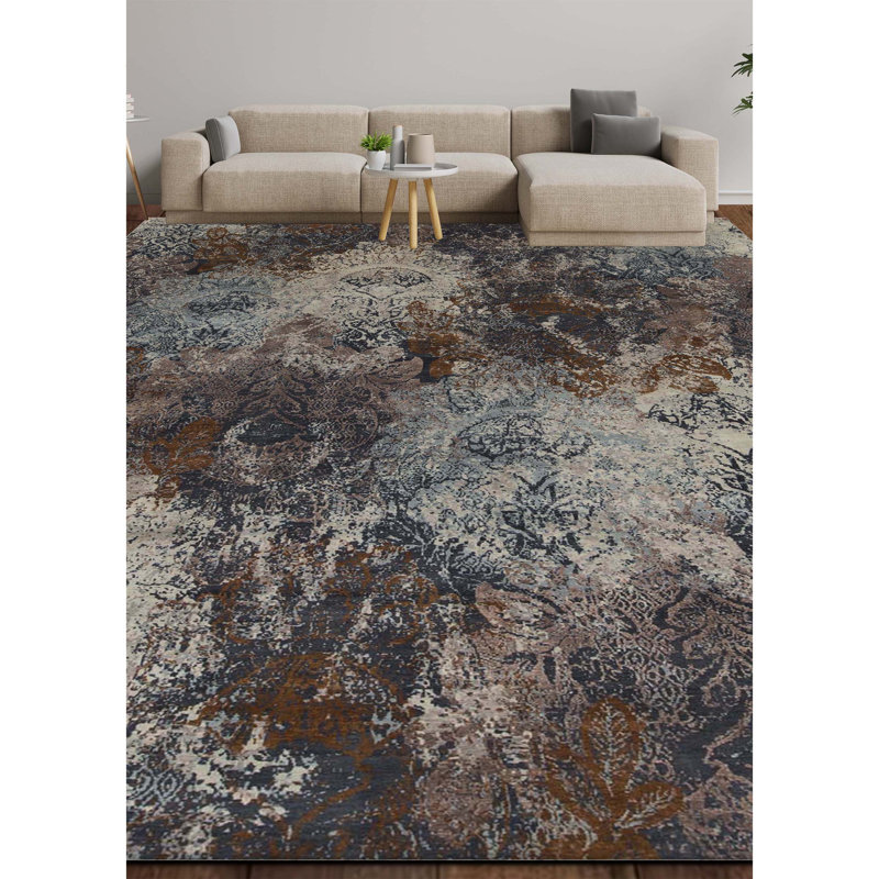 Damask Area Rug in Gray