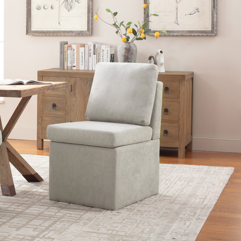 Chaise d'appoint rembourrée avec espace de rangement Harriotte, Gris clair