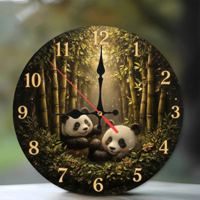 Horloge avec des pandas dans la forêt de bambous