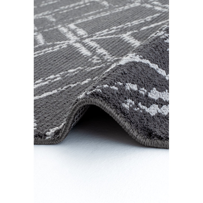 Samari Geometric Machine Made Indoor / Outdoor Area Rug, Rectangle 2'7" x 4'11"