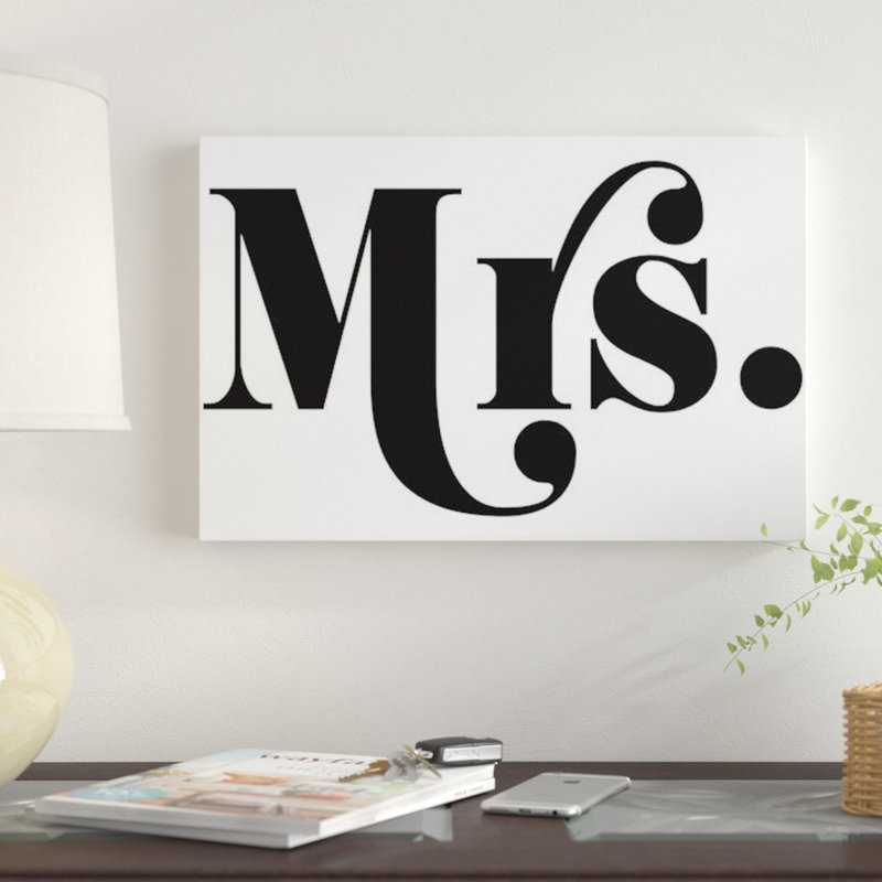 « mme », art textuel sur toile, H 18 po x l 26 po x P 1,5 po, Toile encadrée noire, Pas de tapis
