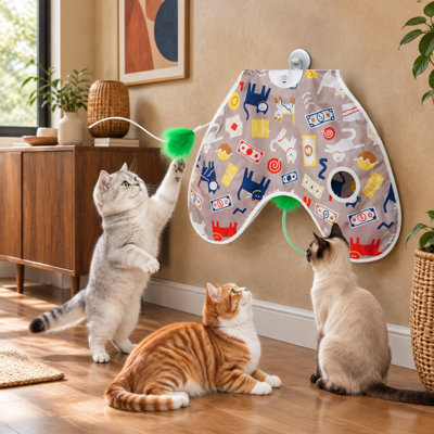 Monté sur un mur et conçu pour être suspendu, ce jouet pour chat cache-cache déplace des plumes dissimulées grâce à la fonction activée par le mouvement et comprend une fonction Real Mouse Squeaky; Il est répertorié au prix exclusif.