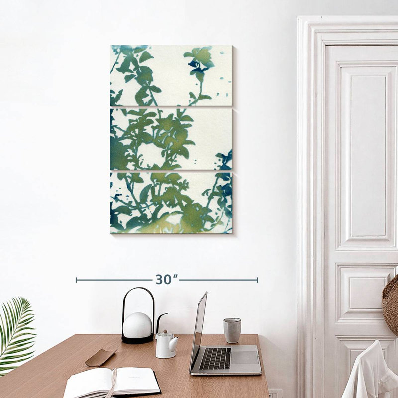 Harnek Shadow Floral, 32" H x 20" W