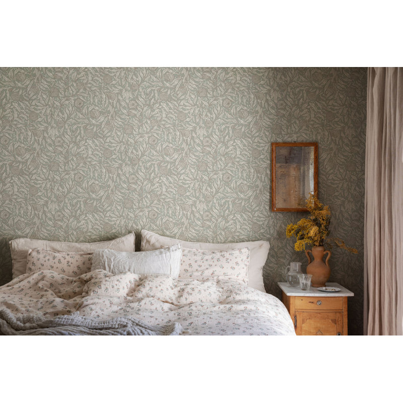 Villa Dalaro 2 Floral Wallpaper Roll, Sage Green