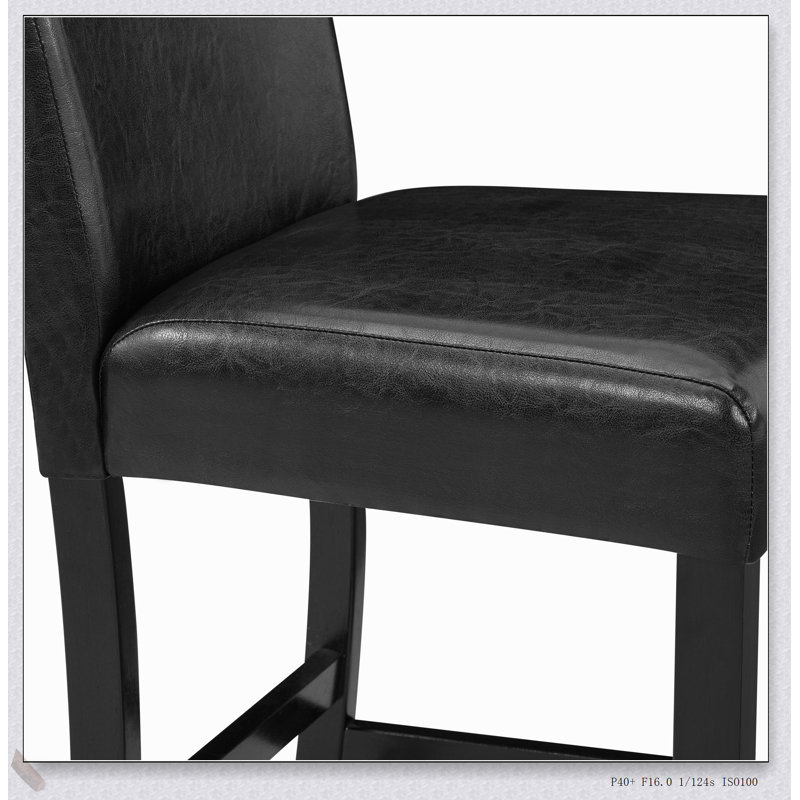 Ensemble de salle à manger à hauteur de comptoir 5 pièces avec table carrée en faux marbre et chaises en similicuir, parfait pour les salles à manger modernes et élégantes