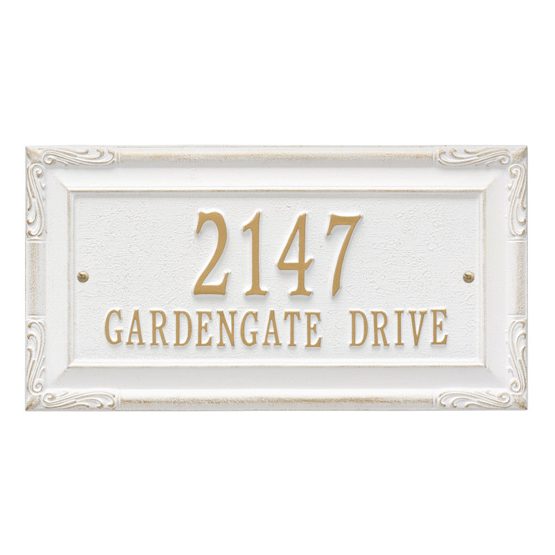 Plaque d'adresse murale sur 2 lignes Gardengate, Blanc / Doré, Oui