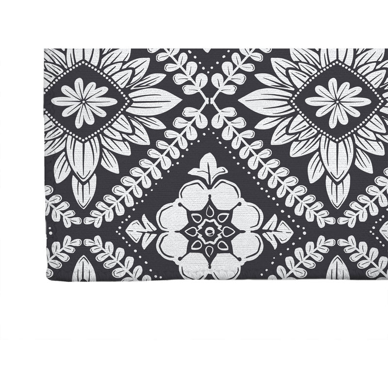Donovan Indoor Non-Slip Area Rug, Rectangle 2' x 3'