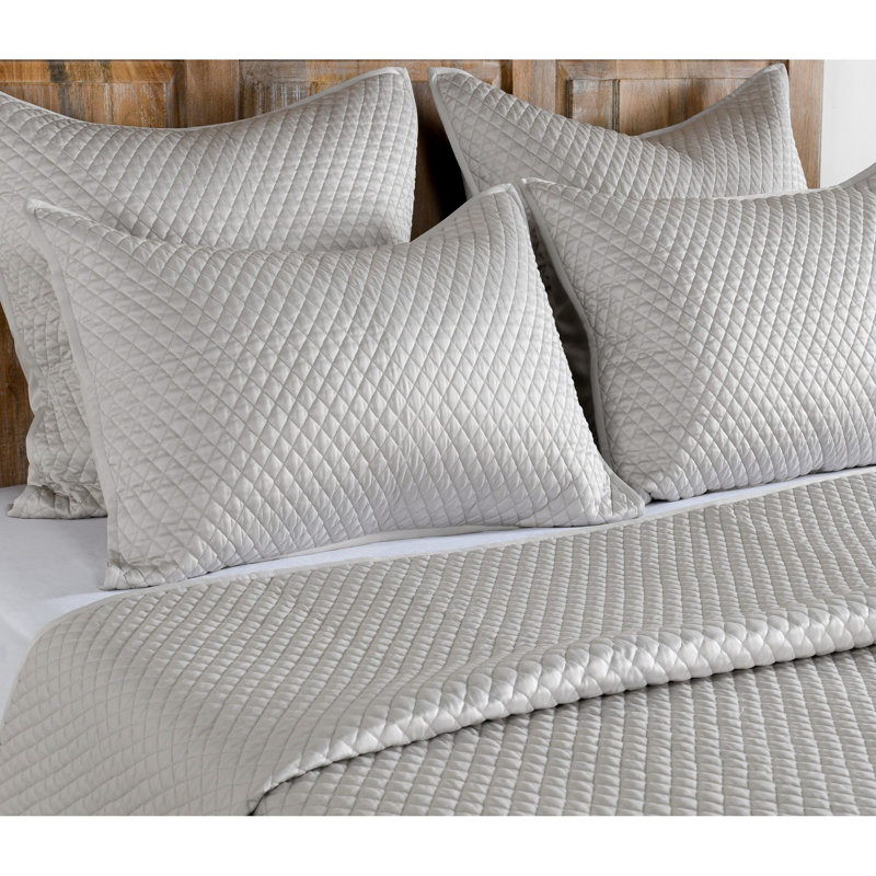 Winthrop Quilt, Queen Quilt, Gray
