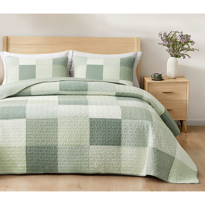 Orna Pre-Washed Lightweight Cotton Patchwork Quilt Set , Super King Quilt + 2 King Shams