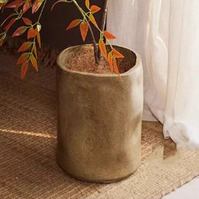 Pot à fleurs moderne en magnésium
