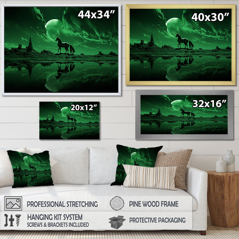 Emerald Enigma Mystical Horse sur toile, H 12 po x l 20 po x P 1 po, Cadre doré simple
