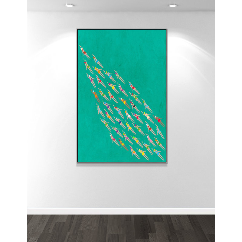 «Racing Swimmers Print» par WallChart, Toile avec cadre, Flottant argent, L 41,5 po x H 61,5 po