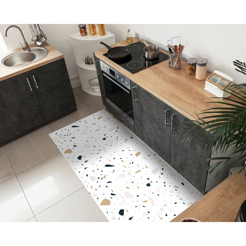Sabatier Vinyl Machine Printed Area Rug, Rectangle 3'3.4" x 4'4.4"