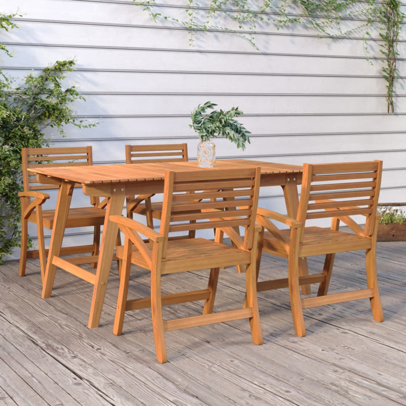Patio Dining, 4