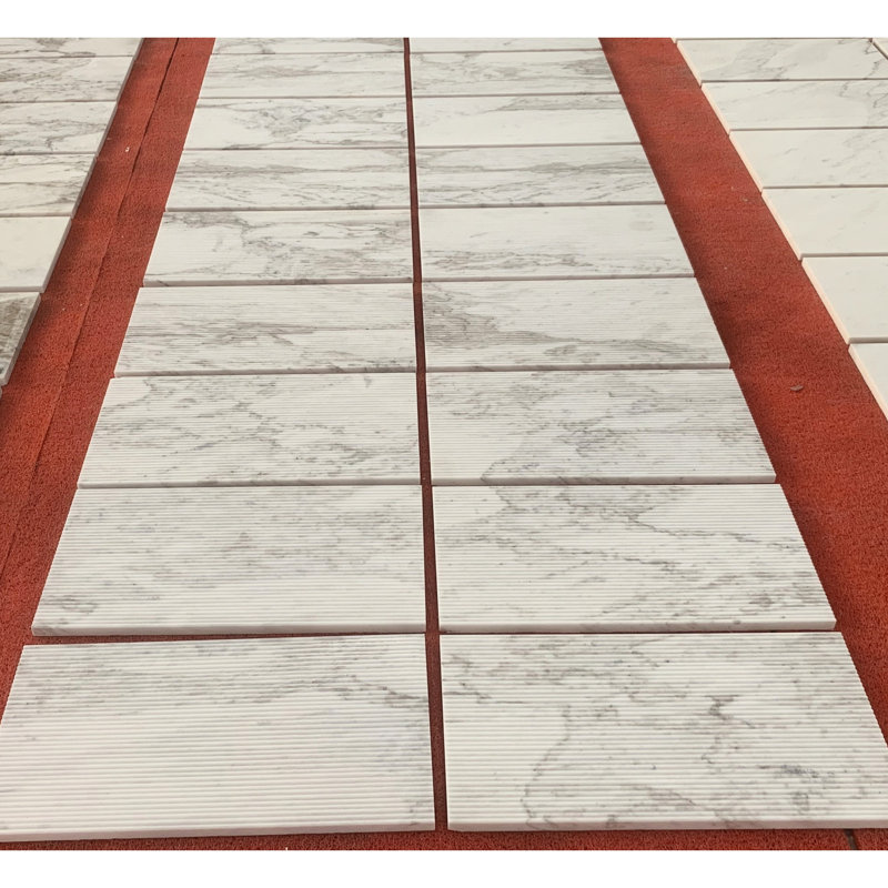 Carreaux de marbre naturels de 12 po x 24 po - Finition texturée Ol pour la finition en pierre du mur du hall d'entrée, salles à manger appropriées
