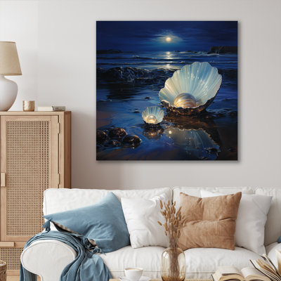 " White Clam Midnight Elegance "