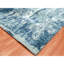 Tapis carré en soie et laine à motif abstrait bleu 10 pi 1 po x 10 pi 1 po 95B5C7441BCD49A791278A496BC34883