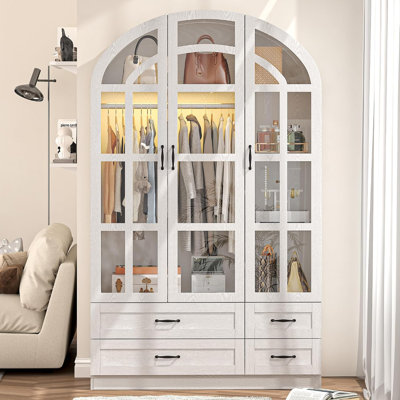 Armoire en bois arqué 3 portes 77,8 po H 3 portes, garde-robe à DEL avec capteur de mouvement avec portes vitrées, 4 tiroirs et tringle de suspension robuste, armoire de rangement pour vêtements autoportante