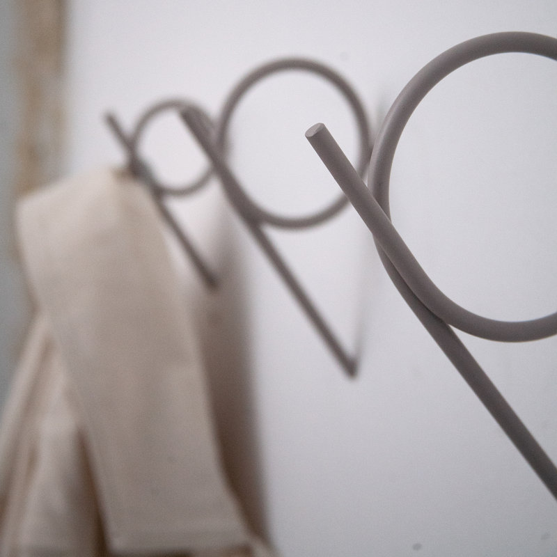 Spinder X BUDDE Steel Wall 1 - Hook Coat Rack, Beige