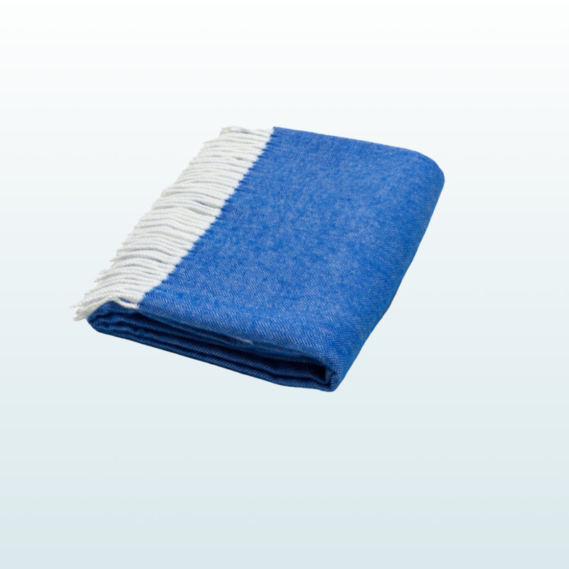 Jeté en peluche à chevrons Trio, Bleu / blanc, L 59,73 po x l 49,74 po
