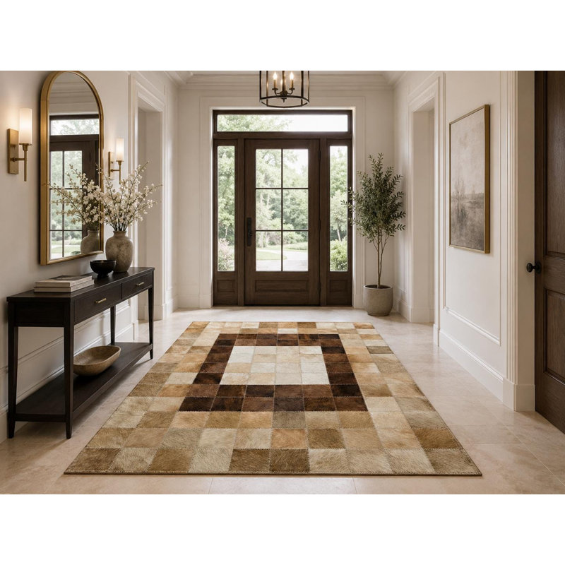 Tapis brun clair en cuir de vache patchwork, tapis en cuir géométrique, tapis de luxe moderne fait à la main, 3 x 5 pi