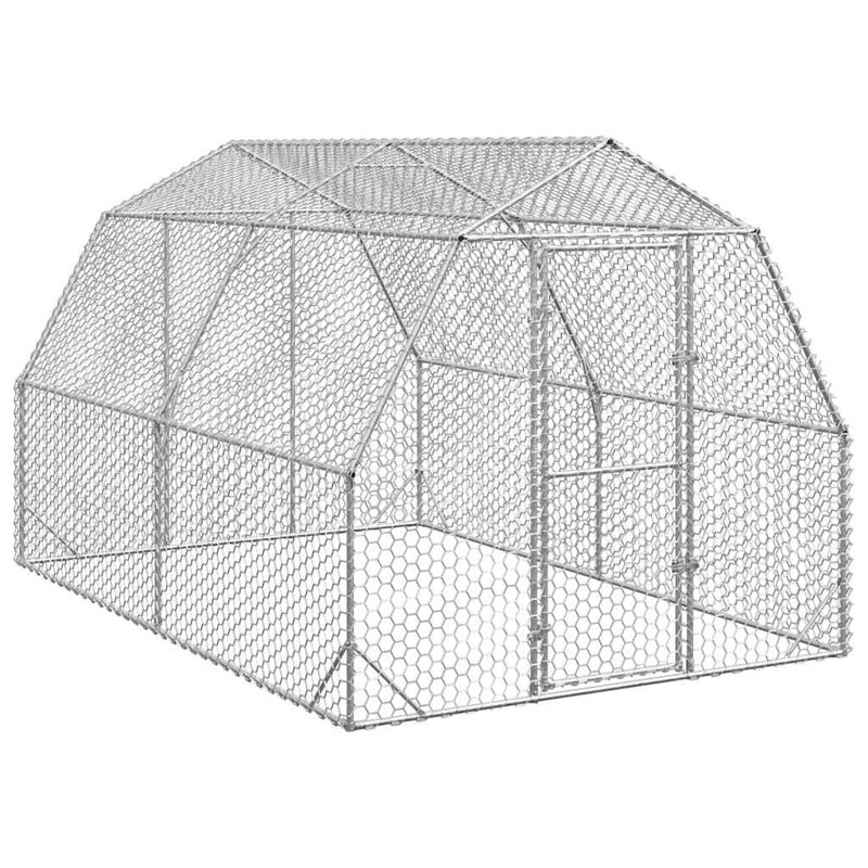 Alle Chicken Run, 225cm H x 400cm W x 250cm D