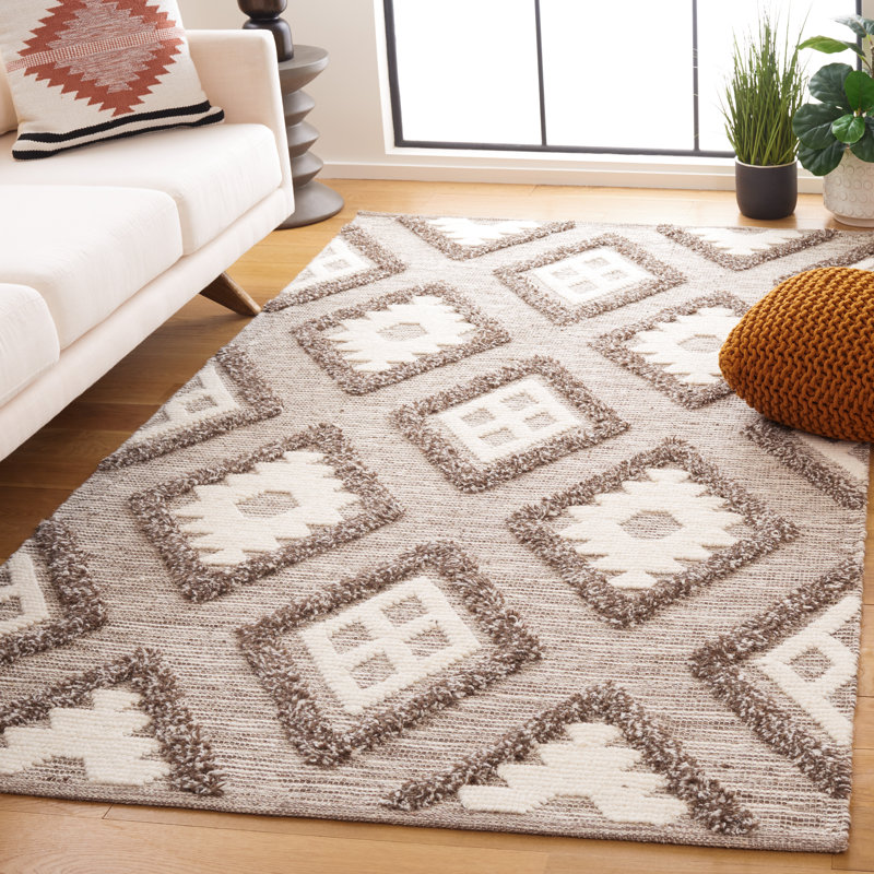 Sujata Hand Woven Wool Pile Geometric Rug, Rectangle 5' x 8'