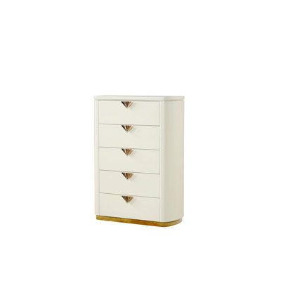 Modern Style 5-Drawer Chest Made With Open Top Mirror