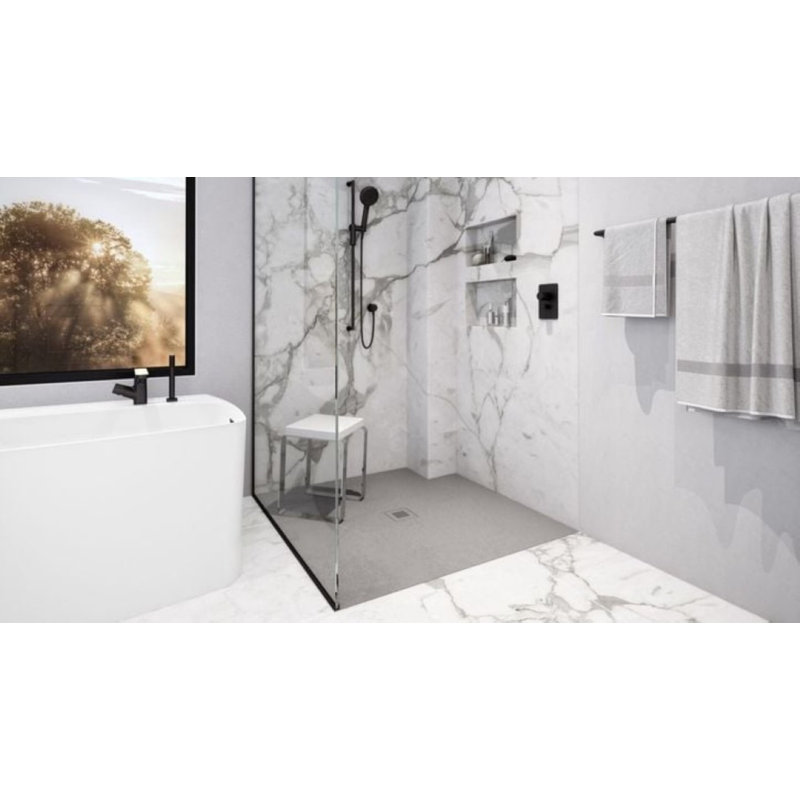 Lab 59.5'' L Freestanding Soaking Bathtub, White True High Gloss, Matte Black