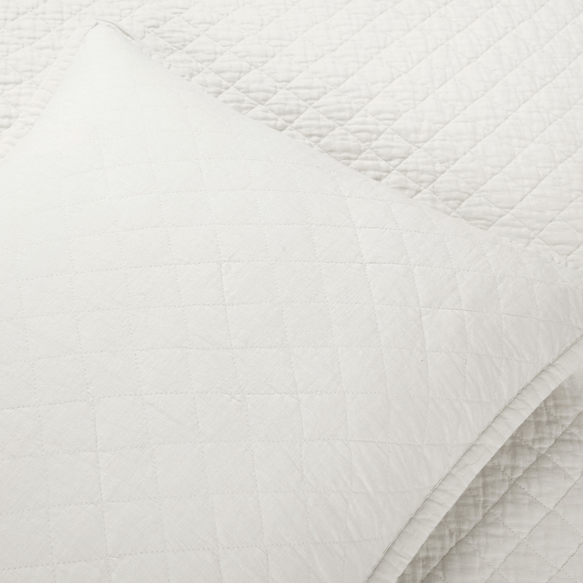 Gabriella Linen Blend Quilt Set, White, Queen Duvet Cover + 2 Shams