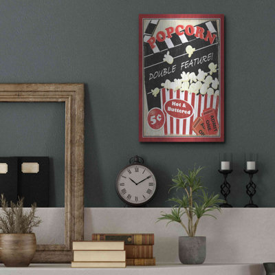 «At the Films I» par Véronique Charron, art mural en métal
