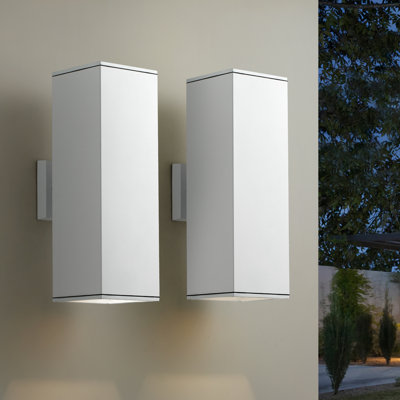 Applique murale d'extérieur à 2 lumières Alvisa avec aluminium