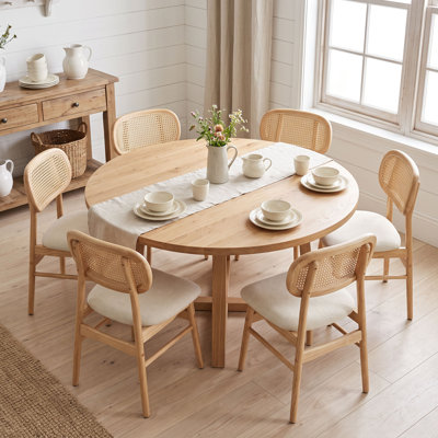 Ensemble de 6 chaises de salle à manger modernes en rotin, structure en bois massif, dossier ergonomique en rotin tressé à la main, coussin en tissu doux, fini peinture à base d'eau, capacité de charge de 159 kg (350 lb), idéales pour la cuisine, la salle à manger ou un restaurant.
