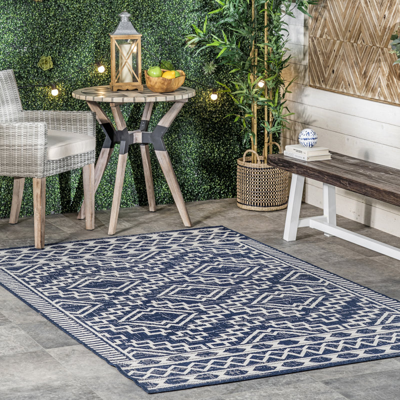 Kailob Southwestern Navy Indoor / Outdoor Area Rug, Rectangle 8' x 10'