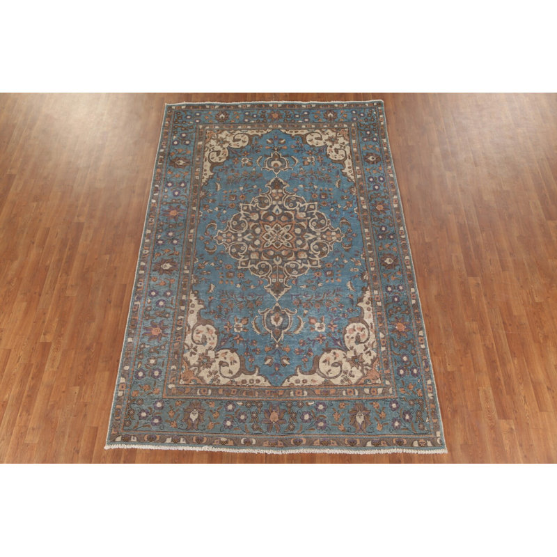 Tapis bleu surdimensionné 7 x 10 po
