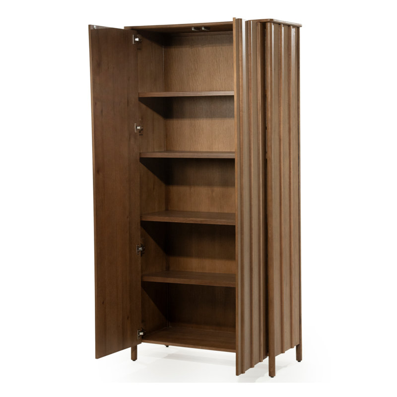 Jake Cabinet, Brown