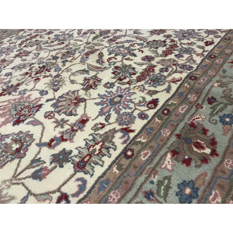 Indo Oriental Area Rug in Ivory/Green/Beige