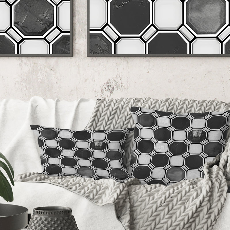 Coussin lombaire moderne noir et blanc Hexagon II