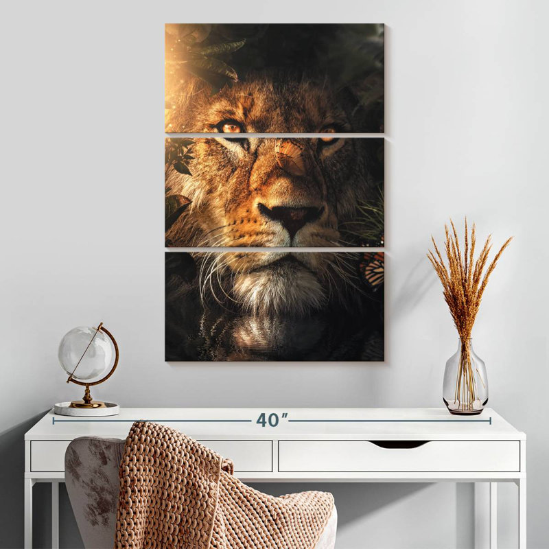 Brampt Lion Hiding, 32" H x 20" W