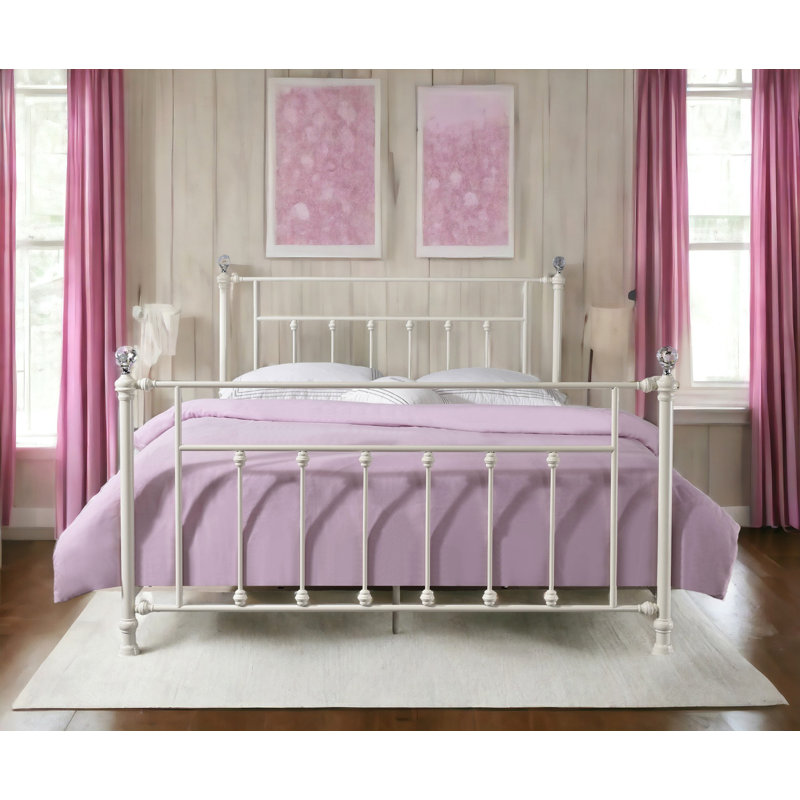 Lit double Comet, un lit intemporel et fonctionnel avec une structure robuste et un excellent support pour une expérience de sommeil réparateur