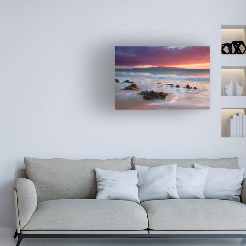 «Waves 3» par Dennis Frates - Photographie sur toile tendue, H 22 po x l 32 po x P 2 po