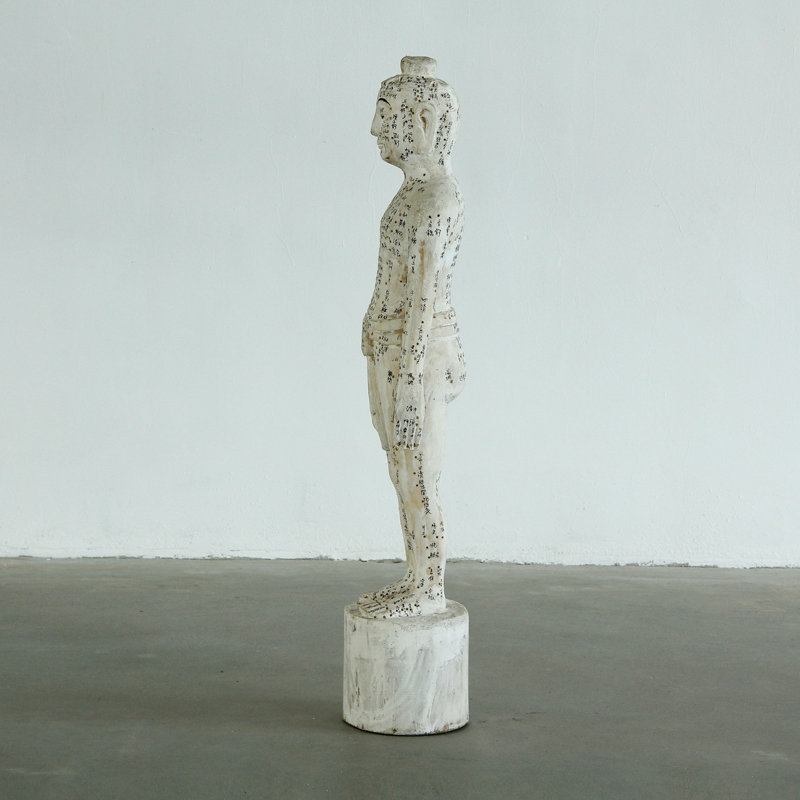 Atakhan Statue