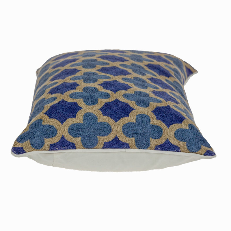 Coussin décoratif lombaire en coton à motif de quadrilobe brodé 12 po x 20 po Parkland