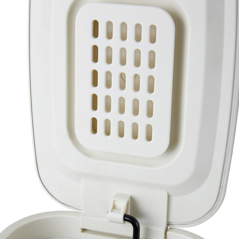 Plastic Step On Waste Bin - 5L