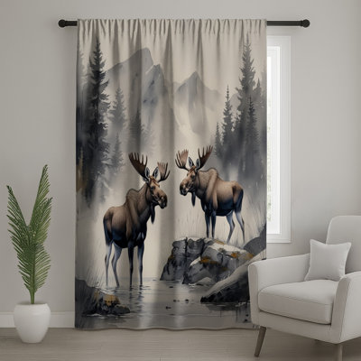 Rideaux de fenêtre Moose In Mountain Landscape