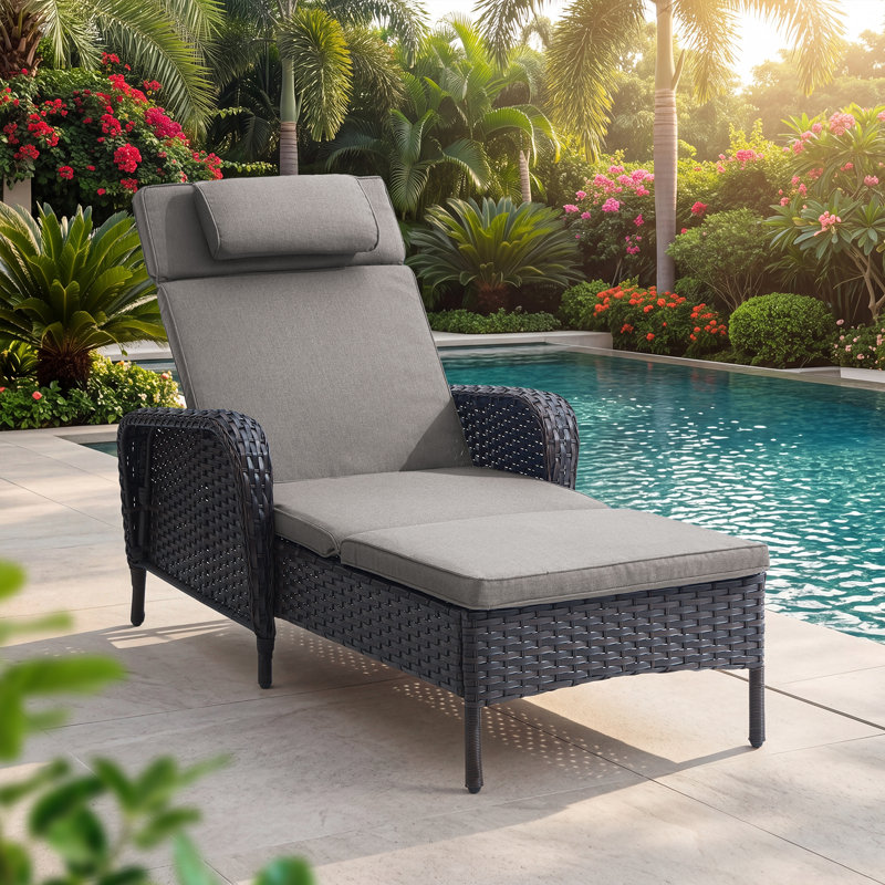 Chaise longue d'extérieur pour l'extérieur Mobilier de patio Fauteuil inclinable en osier en rotin noir, Gris, Brun