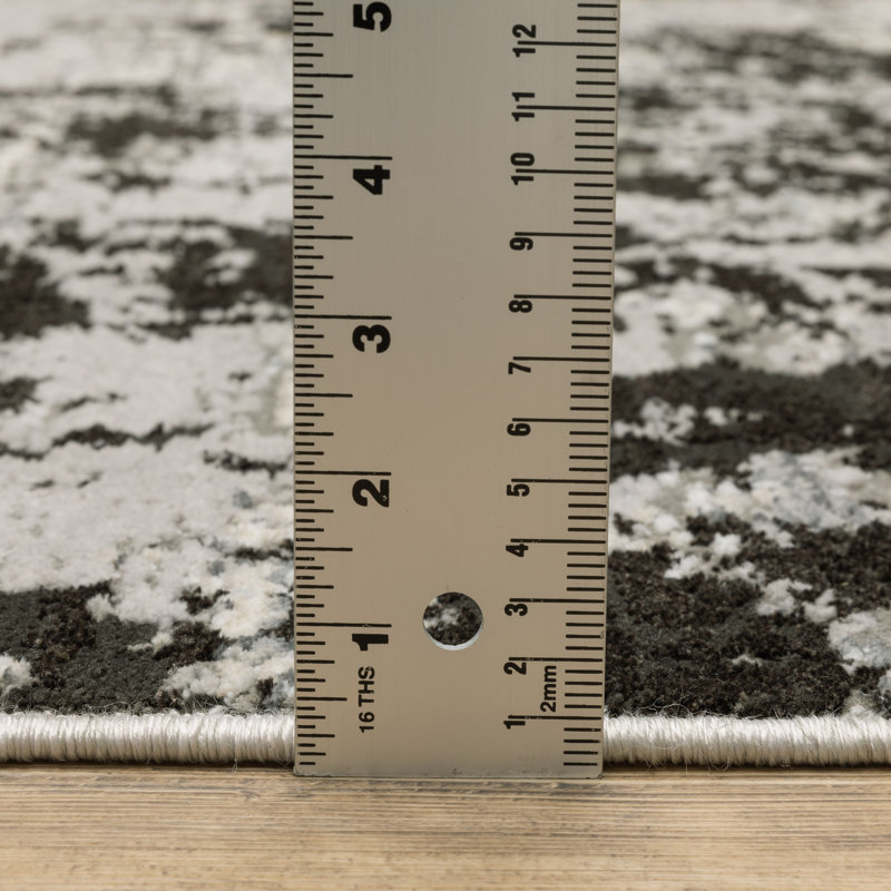 Tapis gris / noir Belinda, Rectangle 6 pi 7 po x 9 pi 6 po